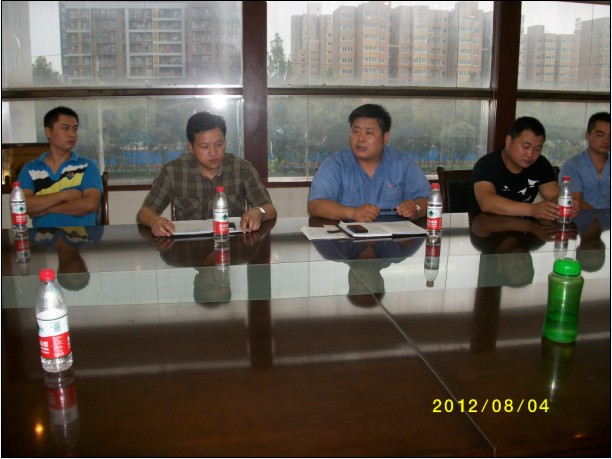公司召开搅拌车安全会议2012-9-26.jpg